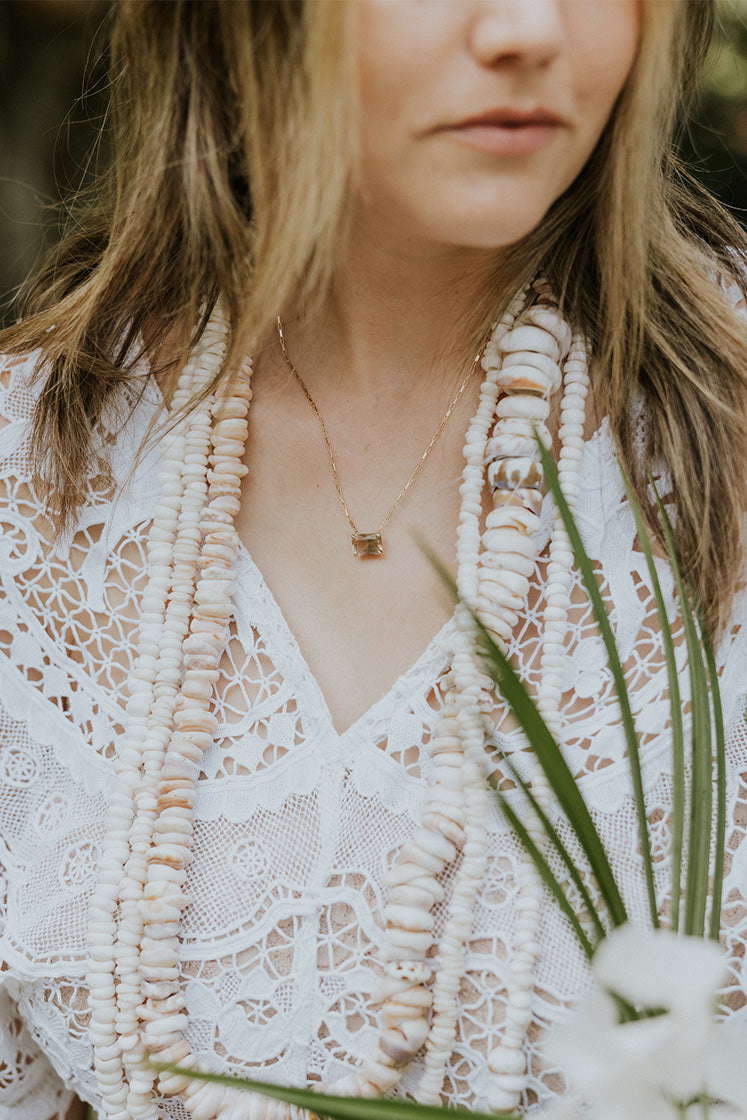 Prong Set Sunstone Necklace - 14K