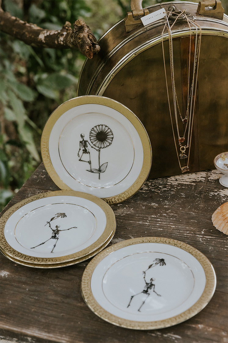 Wings Hawaii skull and bloom plate set skeleton dishware