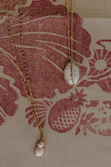 Prong Set Shell Necklace - Cowrie thumbnail