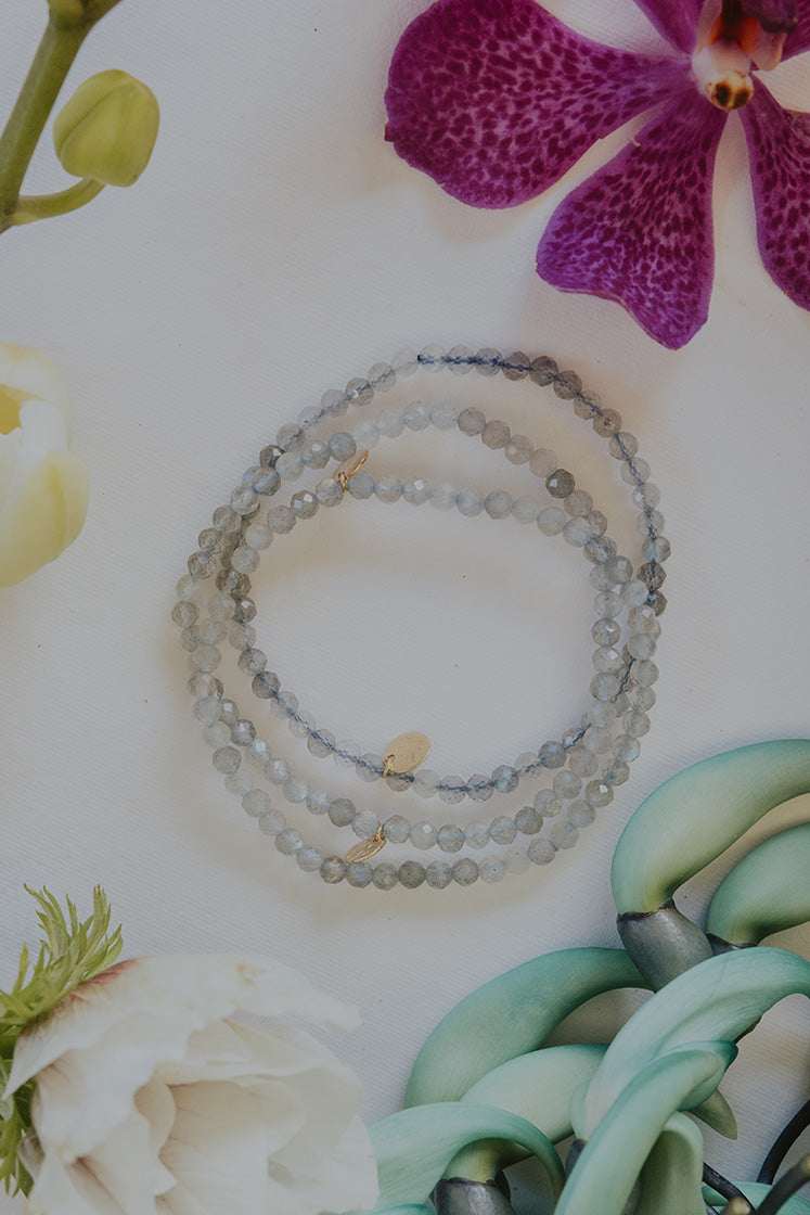 Stretchy Beaded Bracelet - Labradorite Faceted