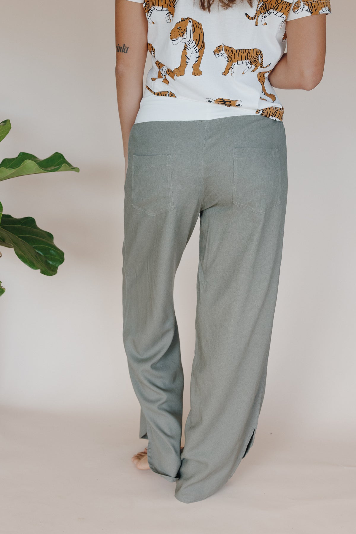 Pau Hana Pants - Olive Grove