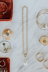 Chain Reaction Choker thumbnail