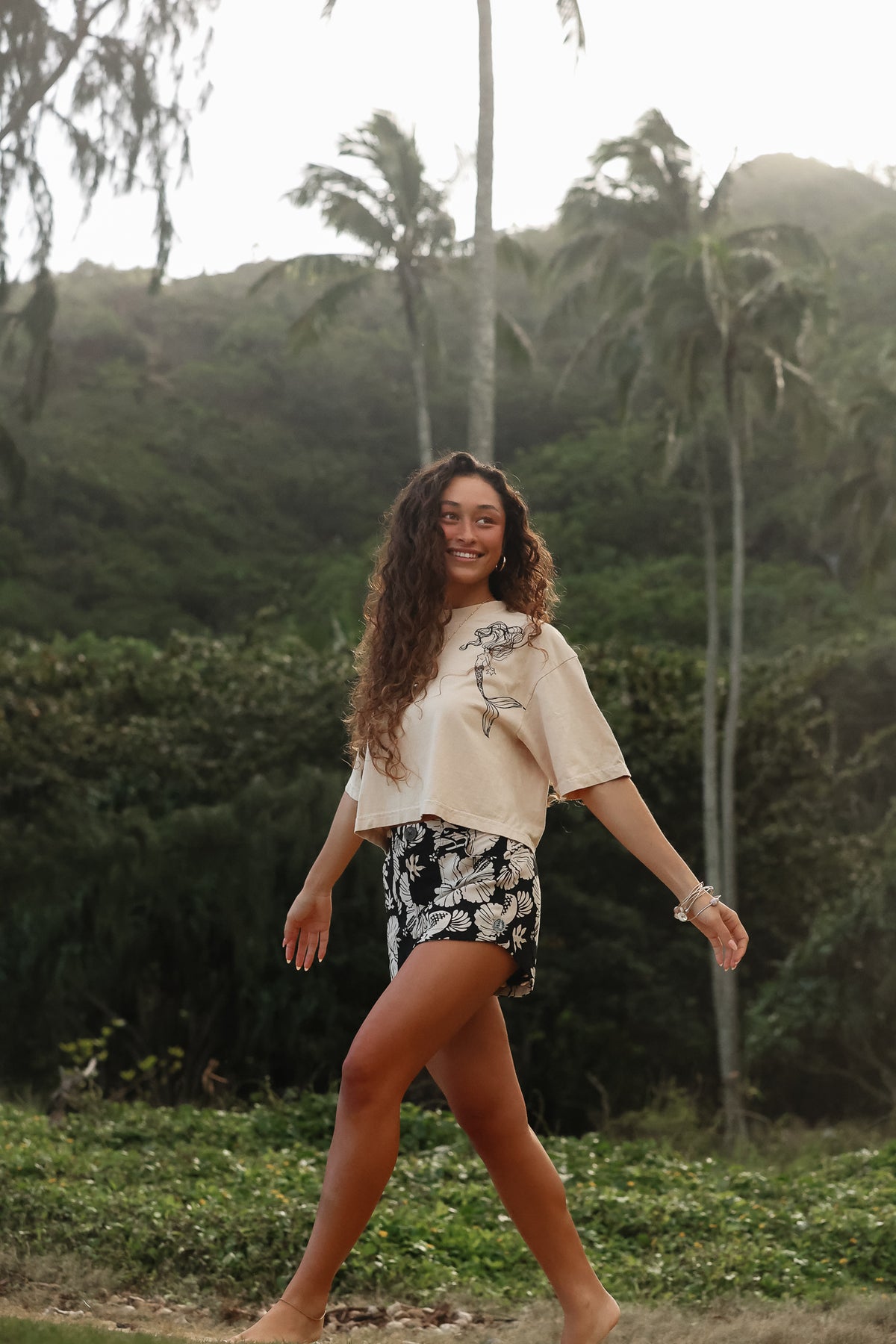 Oversized Cropped Tee - Maui No Ka Oi