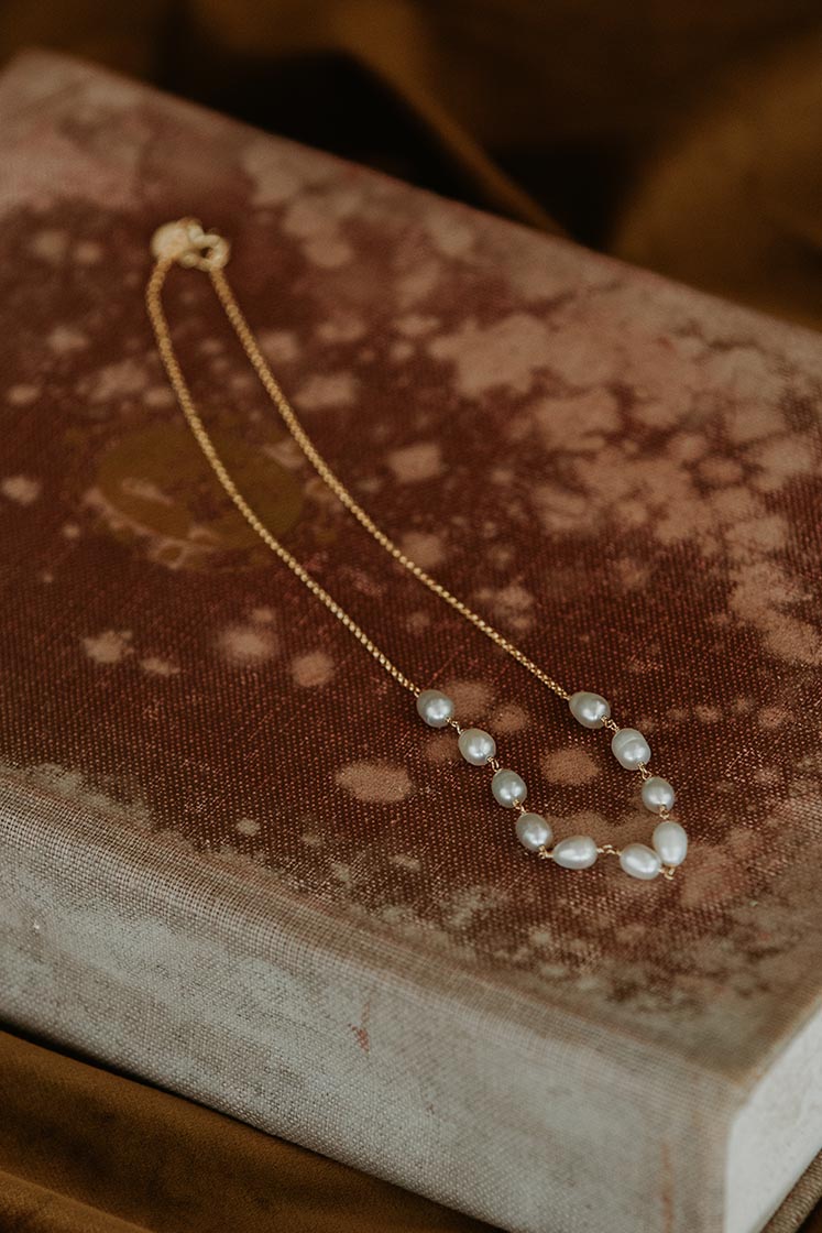 Freshwater Pearl Choker - 14k