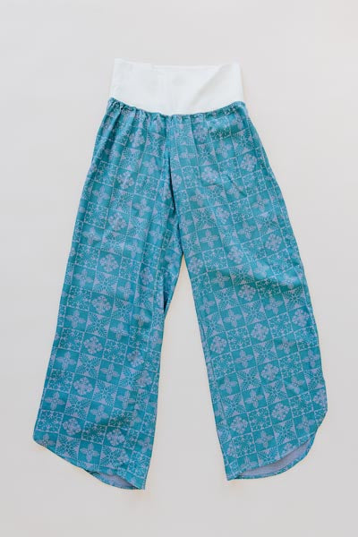 Wings Hawaii pau hana pants in quilted ulu and plumeria print in surf blue 