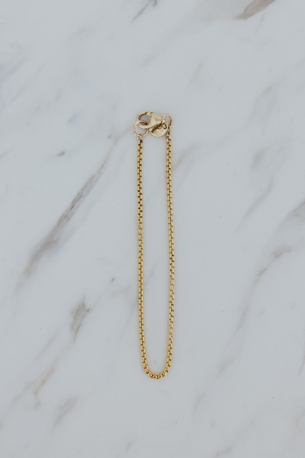 Wings Hawaii Venetian Box Chain Bracelet in 14k gold-filled. Fine jewelry handmade in Maui. Wear solo, layered, or add charms to customize and personalize. Modern luxury charm bracelets made in Hawaii. 