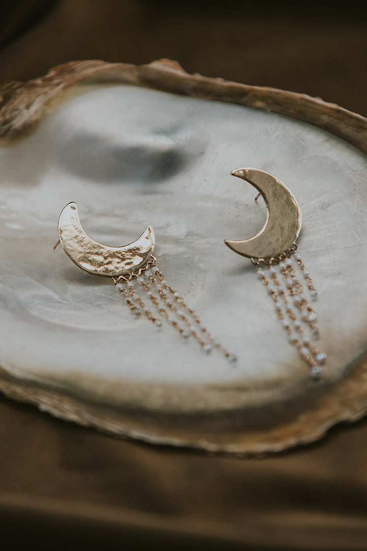 Wings Hawaii Diamonds in the Sky earrings 14K Yellow Gold Carved moon-shaped studs with diamonds and baroque pearls hanging from them