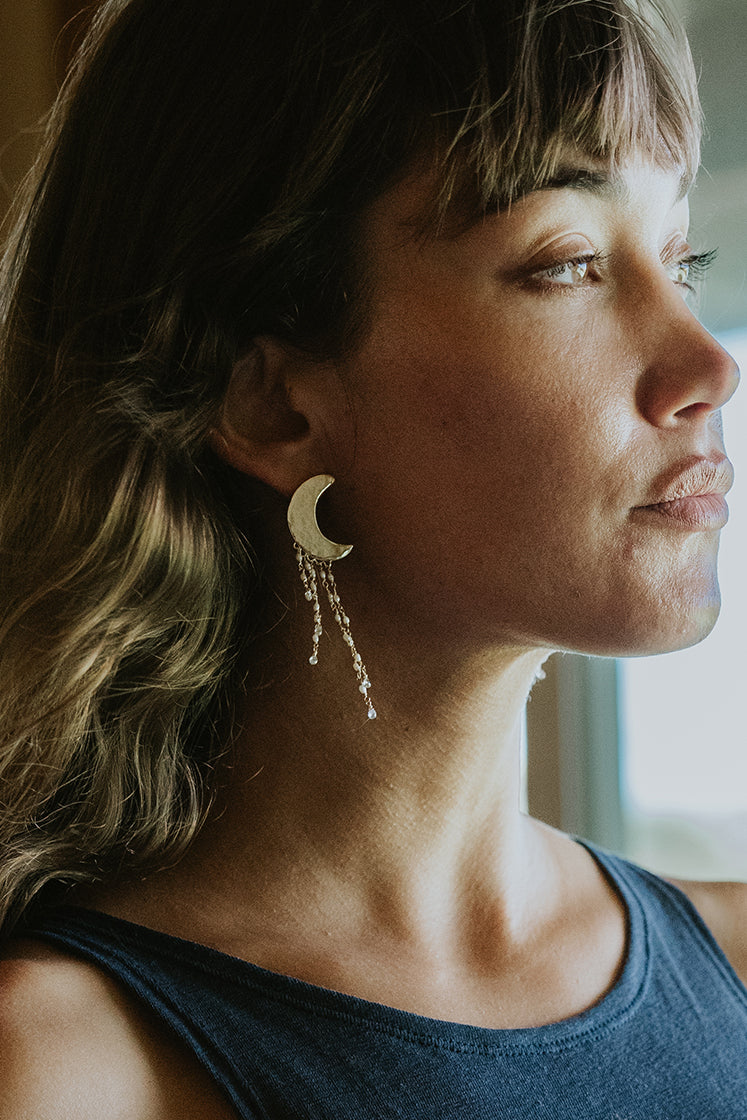 Wings Hawaii Diamonds in the Sky earrings 14K Yellow Gold Carved moon-shaped studs with diamonds and baroque pearls hanging from them