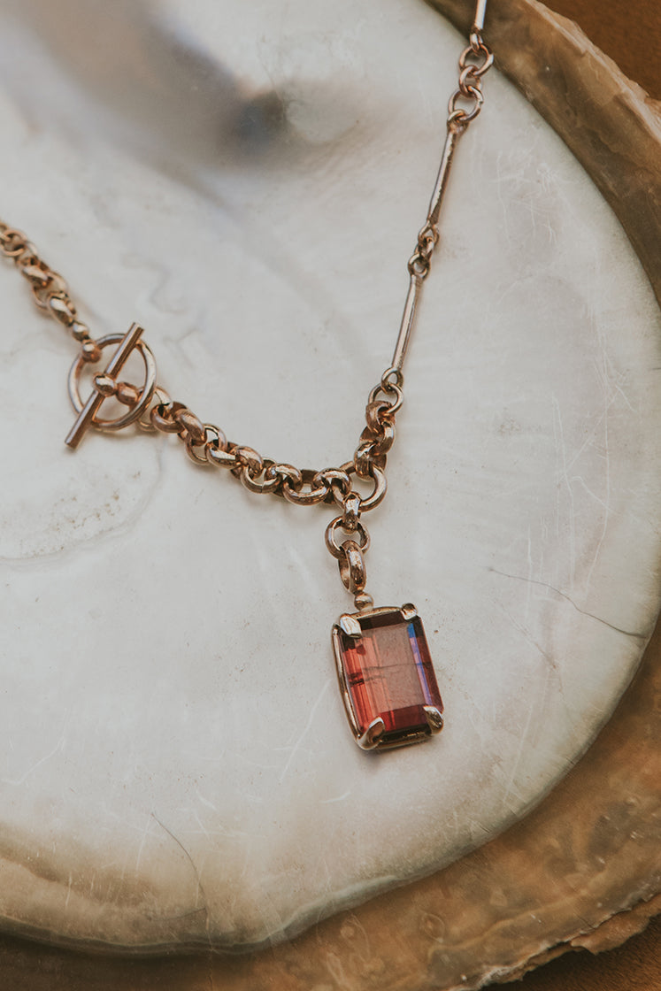 prong set tourmaline set on hand made chain necklace 14K Yellow Gold