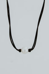 Wings Hawaii Single White Pearl Leather Necklace thumbnail