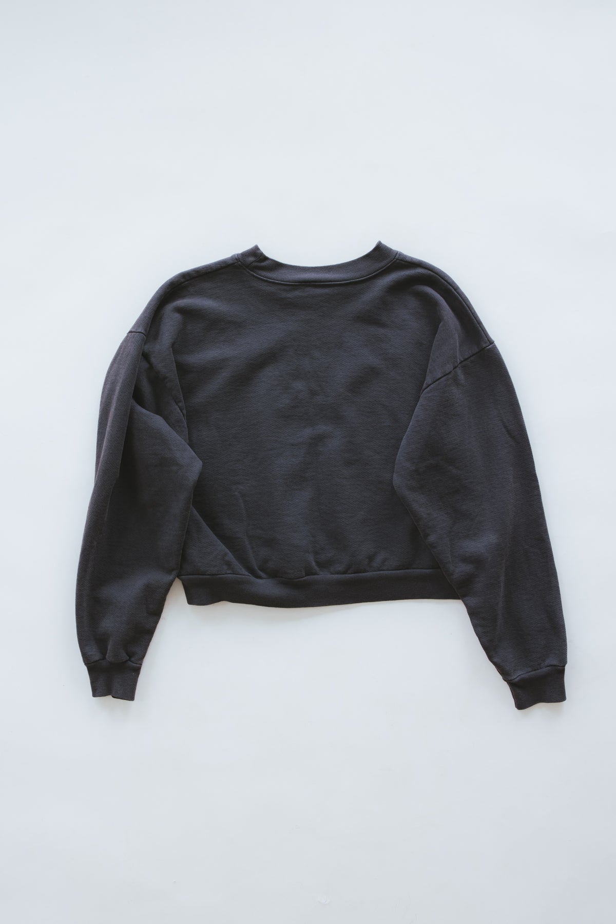 Cropped Maui Patch Sweatshirt - Black