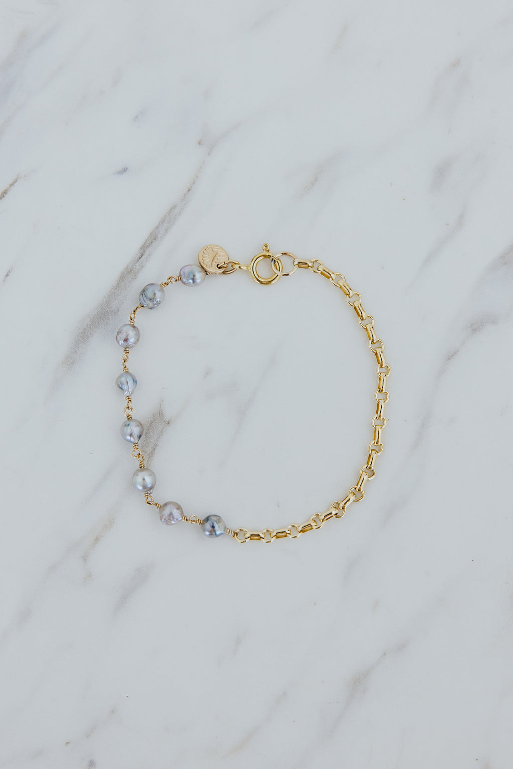 Wings Hawaii Akoya Keshi pearl bracelet in 14k gold-filled chain. Fine jewelry handmade in Maui. 