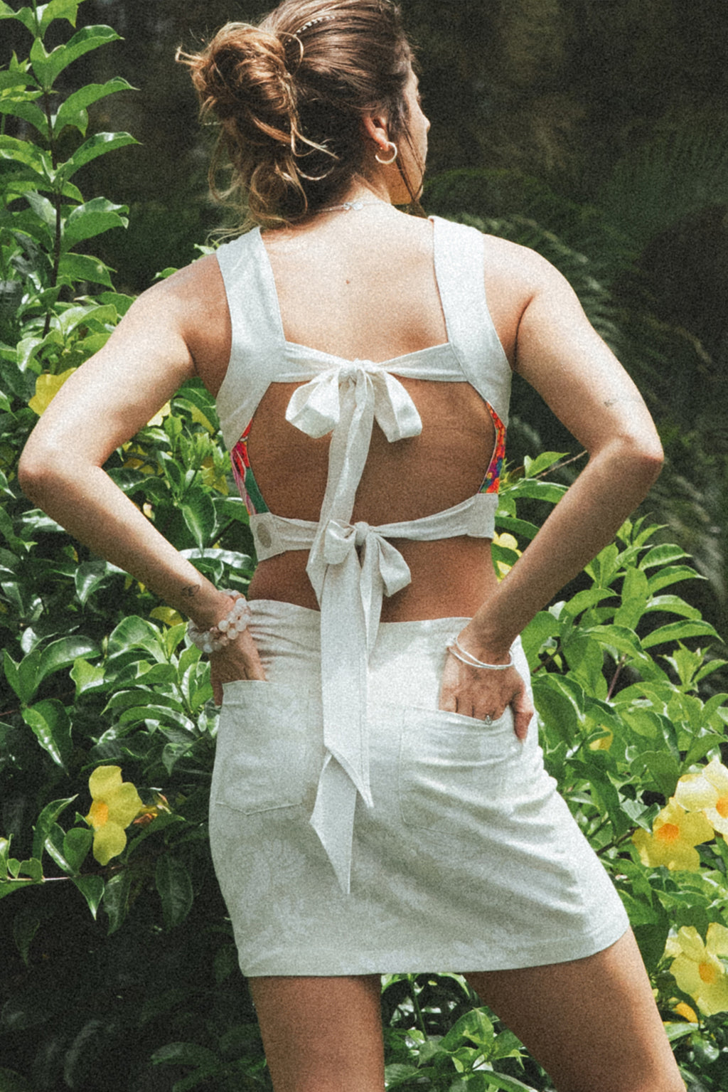 Wings Hawaii retro pocket mini skirt in Hana Pearl print. Neutral white/cream tropical aloha print skirt. Designed with aloha in Maui. 