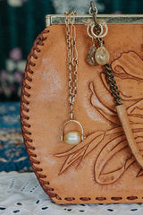 Chain Reaction Choker thumbnail