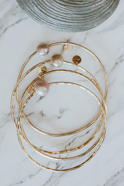 Ti Leaf Bangle - Pink Freshwater Pearl