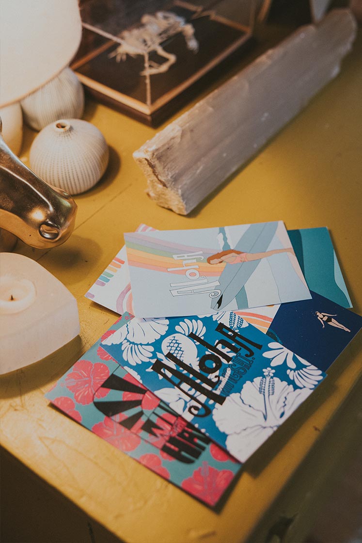 Wings Hawaii assorted postcards