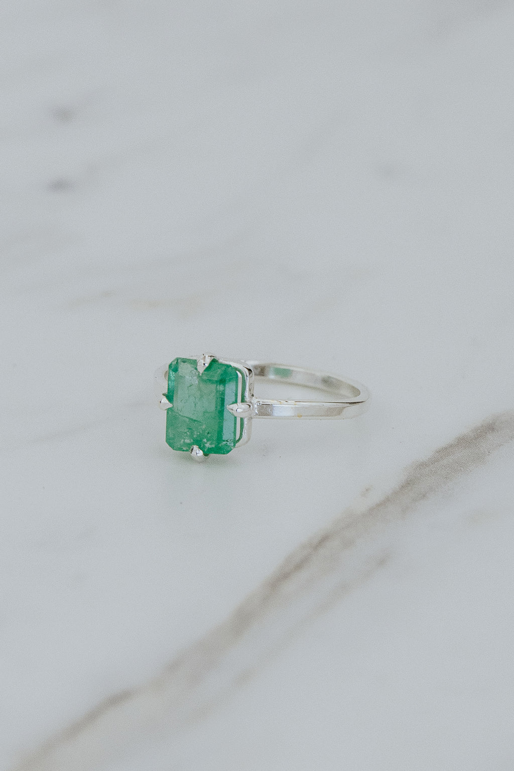 Wings Hawaii Geo ring with emerald in sterling silver. Fine jewelry handmade in Maui. 