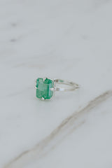 Wings Hawaii Geo ring with emerald in sterling silver. Fine jewelry handmade in Maui.  thumbnail