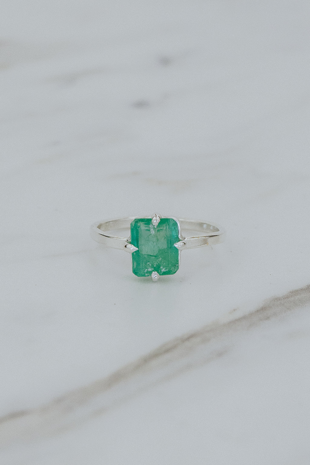 Wings Hawaii Geo ring with emerald in sterling silver. Fine jewelry handmade in Maui. 