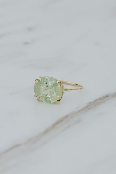 wings hawaii prong set green tourmaline ring in 14k yellow gold 