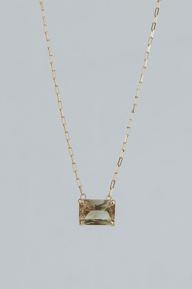 Prong Set Sunstone Necklace - 14K