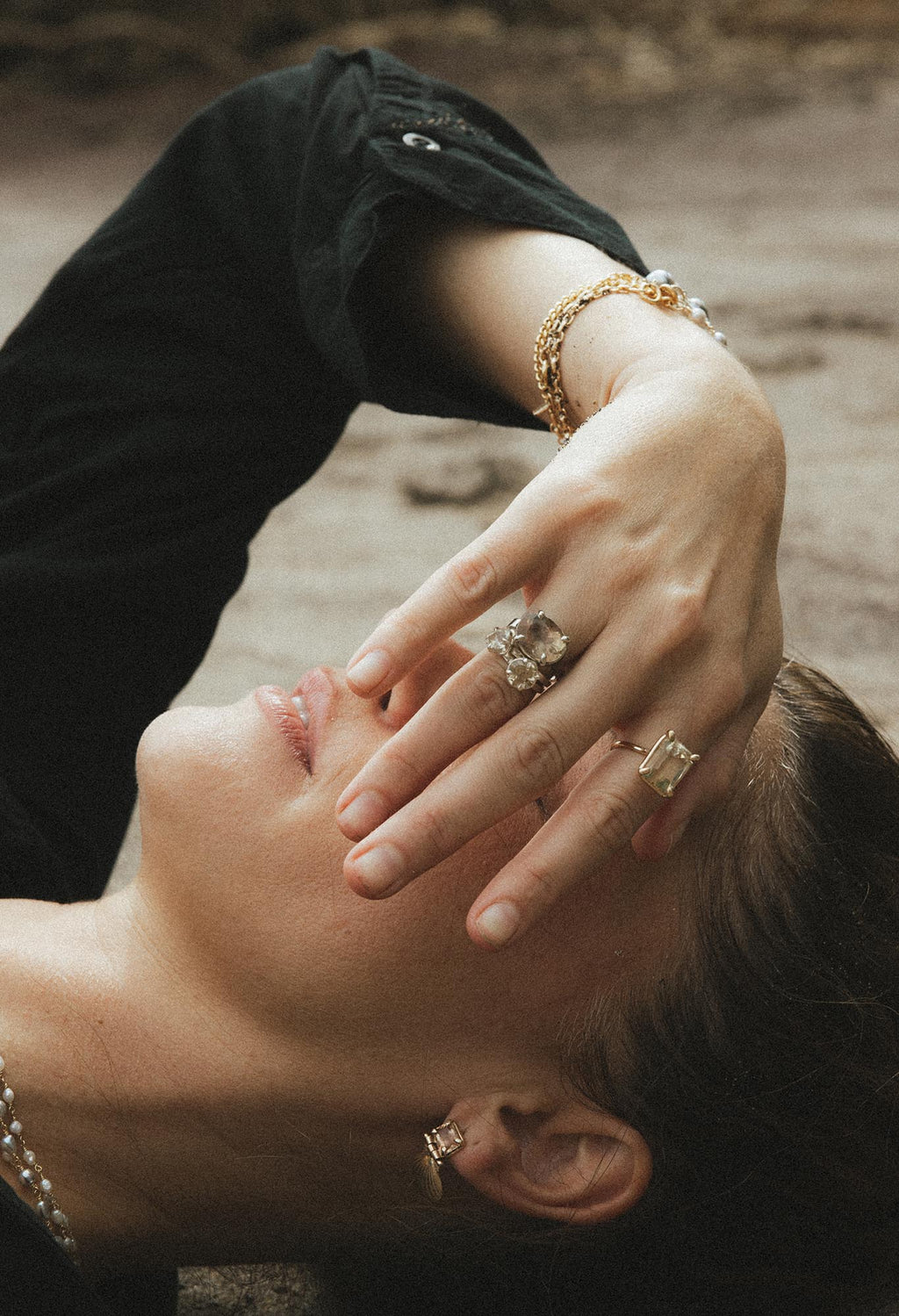 Wings Hawaii Halo ring – Sunstone in solid 14K white gold. Fine jewelry handcrafted in Maui. Oval-cut gemstone, single prong-set on delicate band. Made in Hawaii gifts.