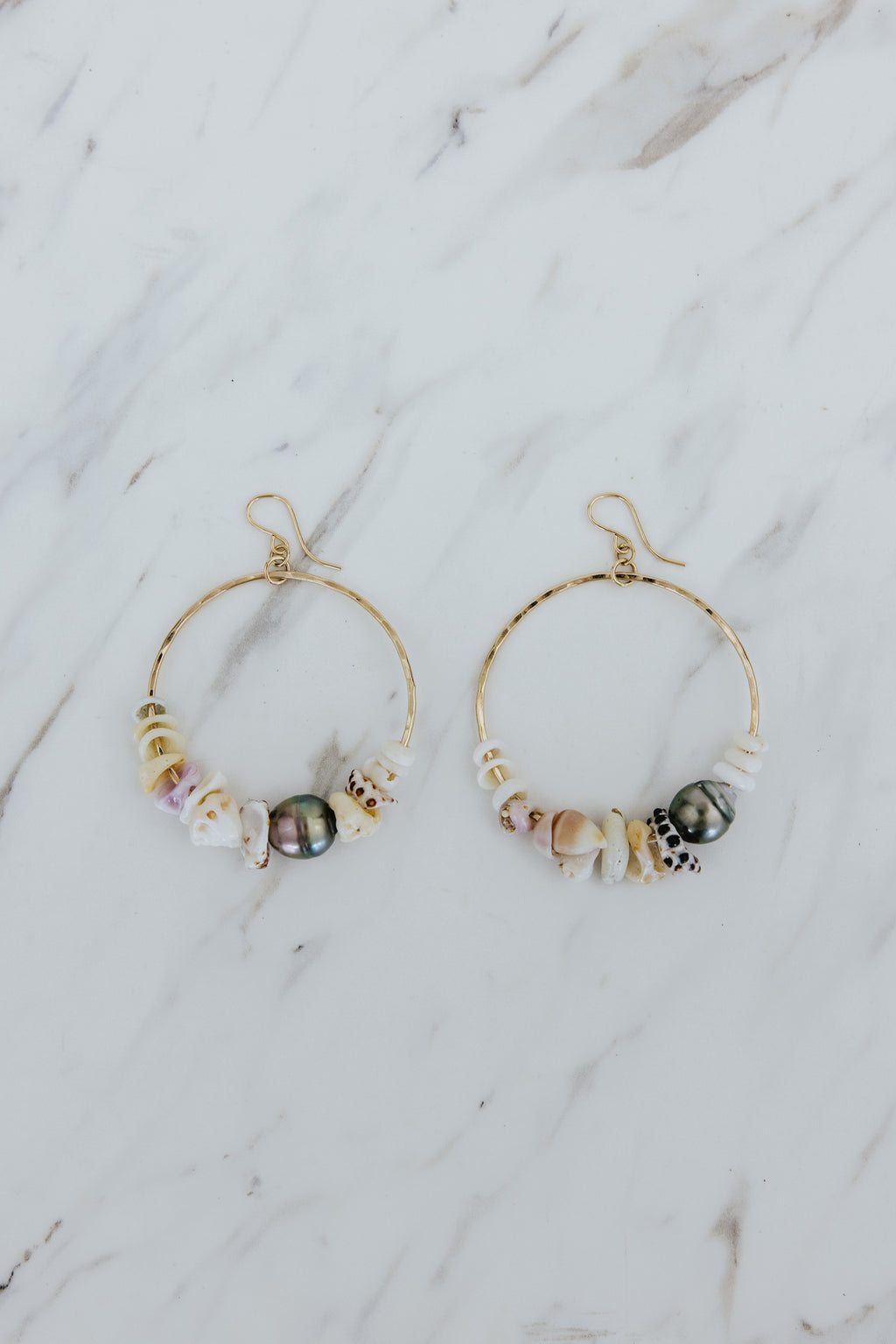 Shell Lei Hoop Earrings - Tahitian Pearl
