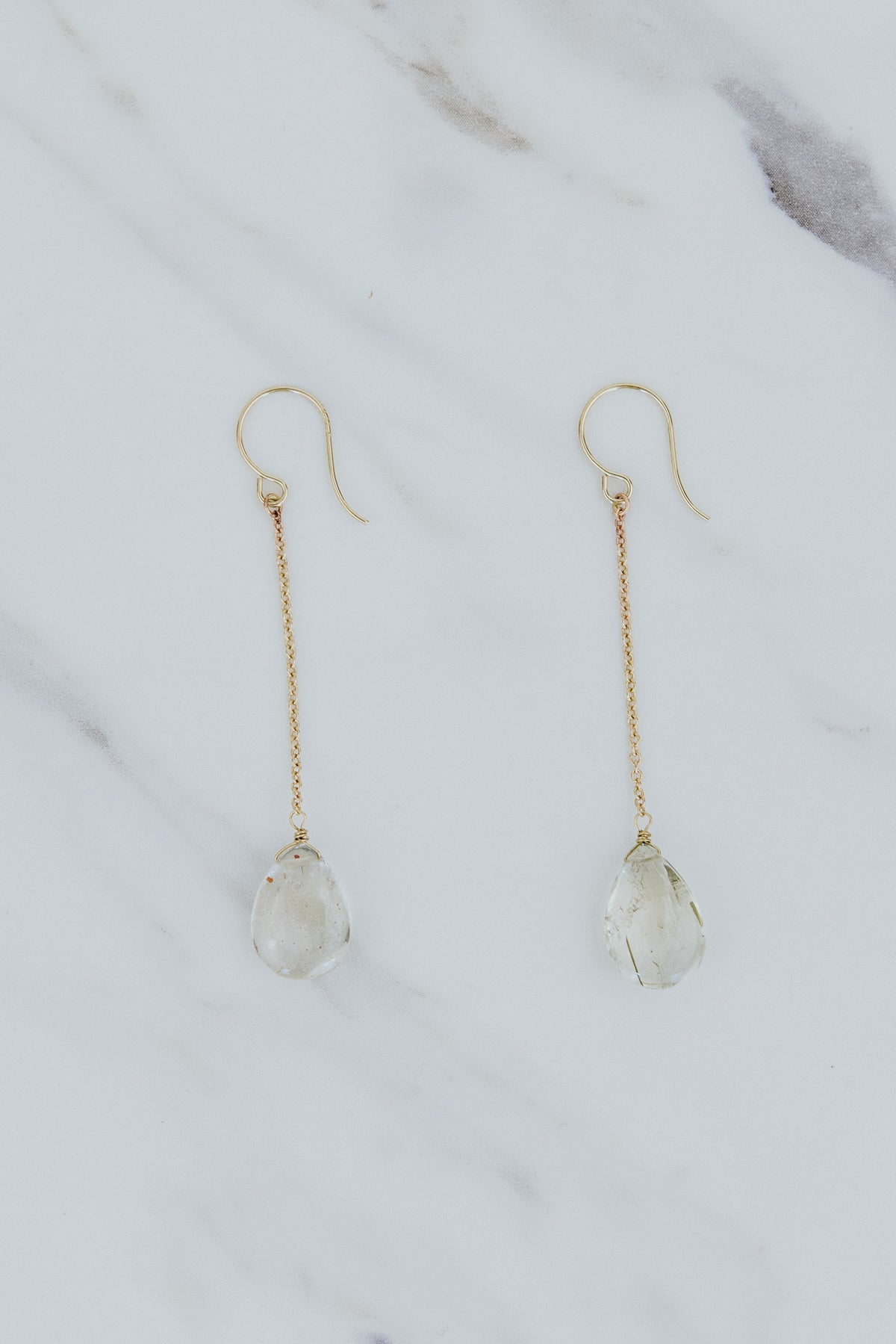 Wings Hawaii sunstone drop chain earrings in 14k yellow gold. Fine jewelry handmade in Maui. Modern minimalist elegant dangle earrings. 