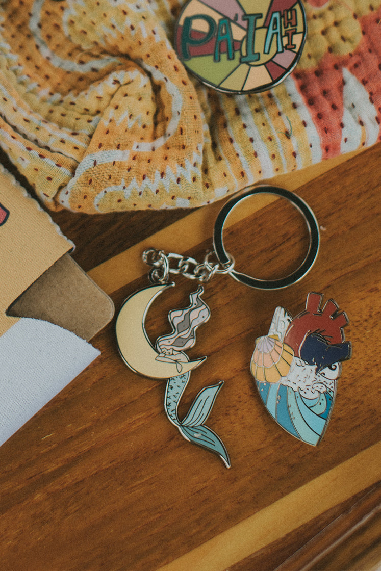 Wings Hawaii enameled key chains